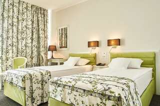 Отель Continental Forum Oradea Орадя Двухместный номер Делюкс с 2 отдельными кроватями-2